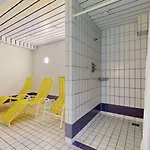 Strandnahe Mit Schwimmbad Im Haus, A Cappella 15, Lejlighed Binz