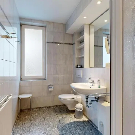 Strandnahe Mit Schwimmbad Im Haus, A Cappella 15, 아파트