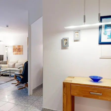 Strandnahe Mit Schwimmbad Im Haus, A Cappella 15, *