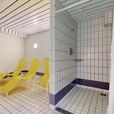 Strandnahe Mit Schwimmbad Im Haus, A Cappella 15, 아파트 빈츠