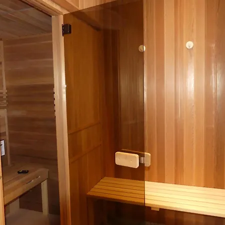 아파트 Strandnahe Mit Schwimmbad Im Haus, A Cappella 15, *