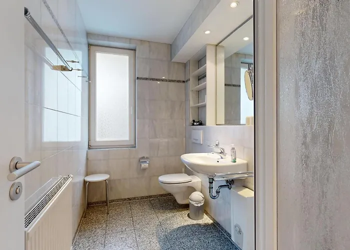 Strandnahe Mit Schwimmbad Im Haus, A Cappella 15, *