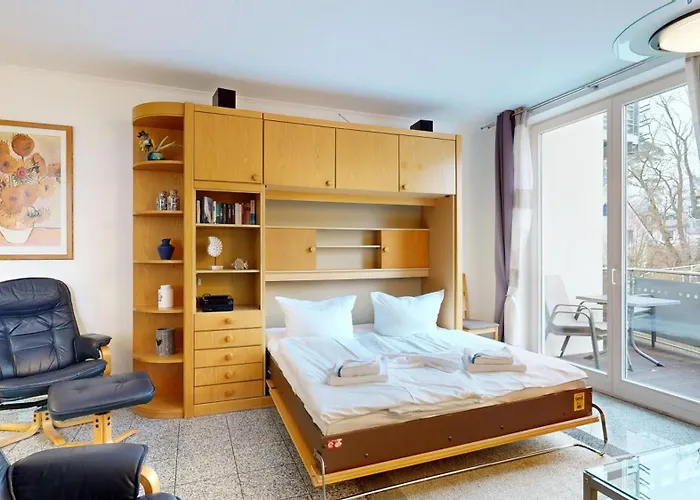 Strandnahe Mit Schwimmbad Im Haus, A Cappella 15, * Binz