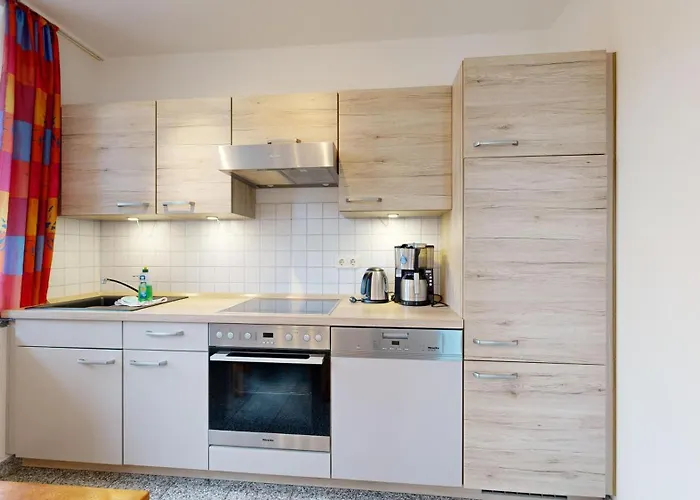 Strandnahe Mit Schwimmbad Im Haus, A Cappella 15,