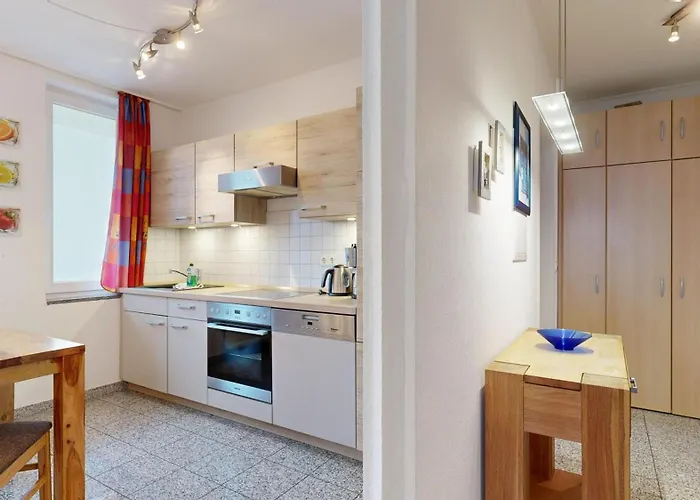 Strandnahe Mit Schwimmbad Im Haus, A Cappella 15,